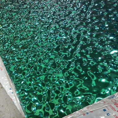 304 miroir de 0,6 mm d'épaisseur PVD couleur verte feuille d'acier inoxydable ondulation d'eau panneau de plafond en acier inoxydable